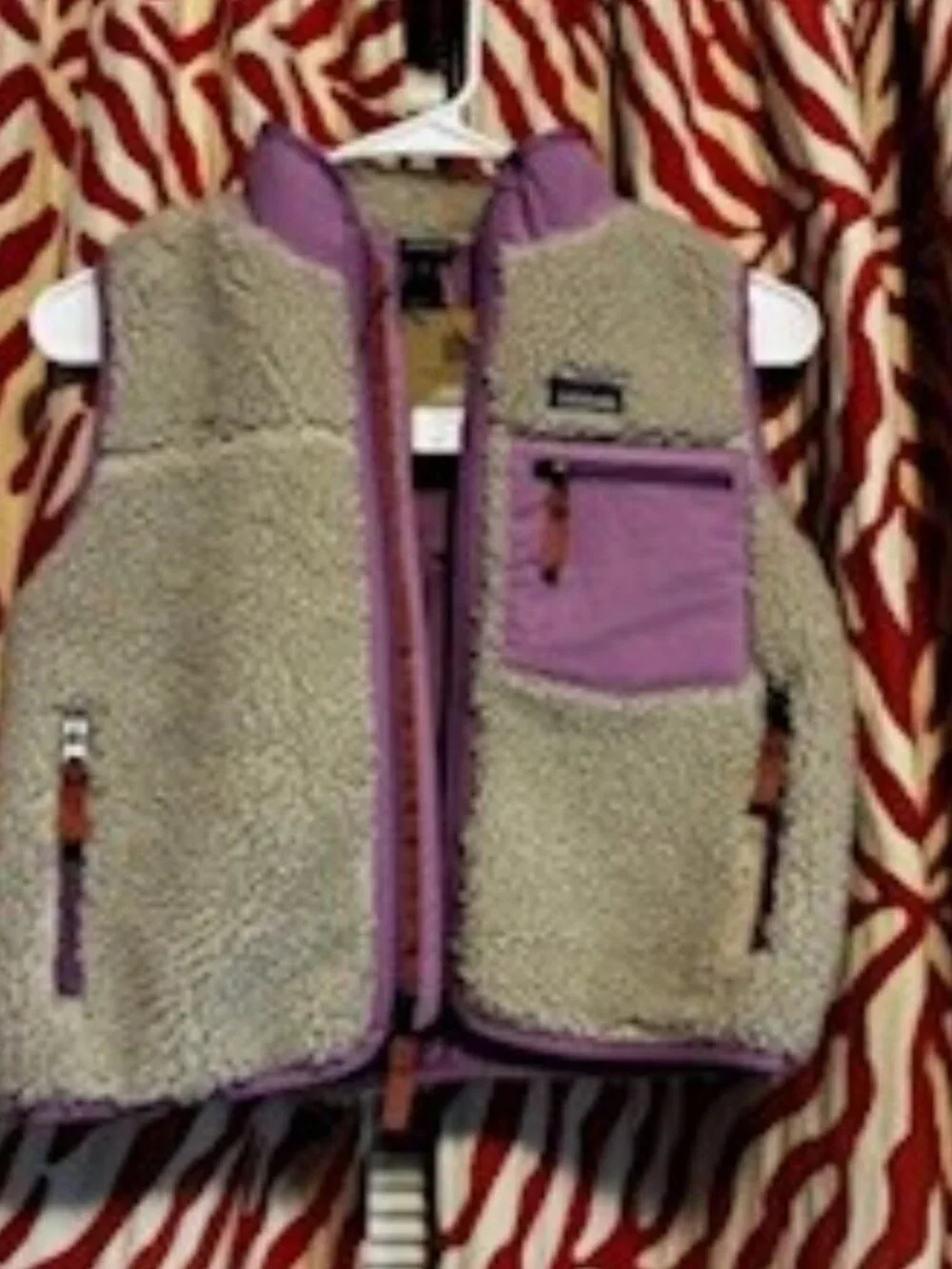 Patagpnia Retro X Fleece Childs Vest, Beige & bright purple lining, Size XS - Picture 7 of 7